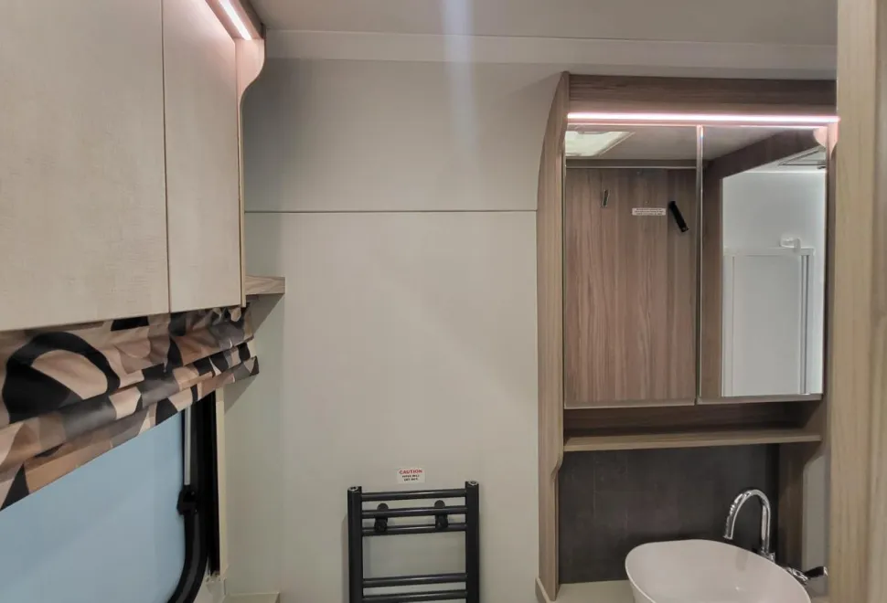 Elddis Crusader Mistral 2024