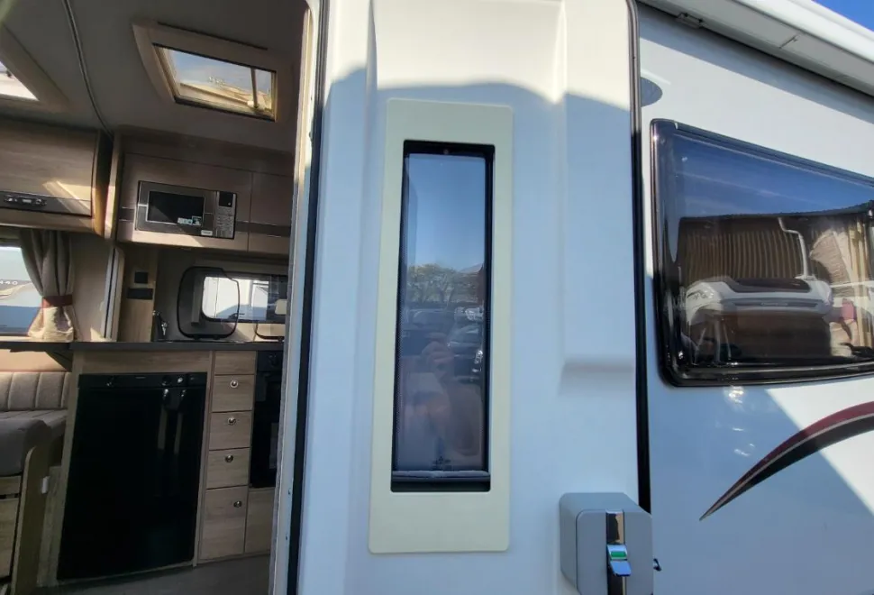 Elddis Supreme 185 2018