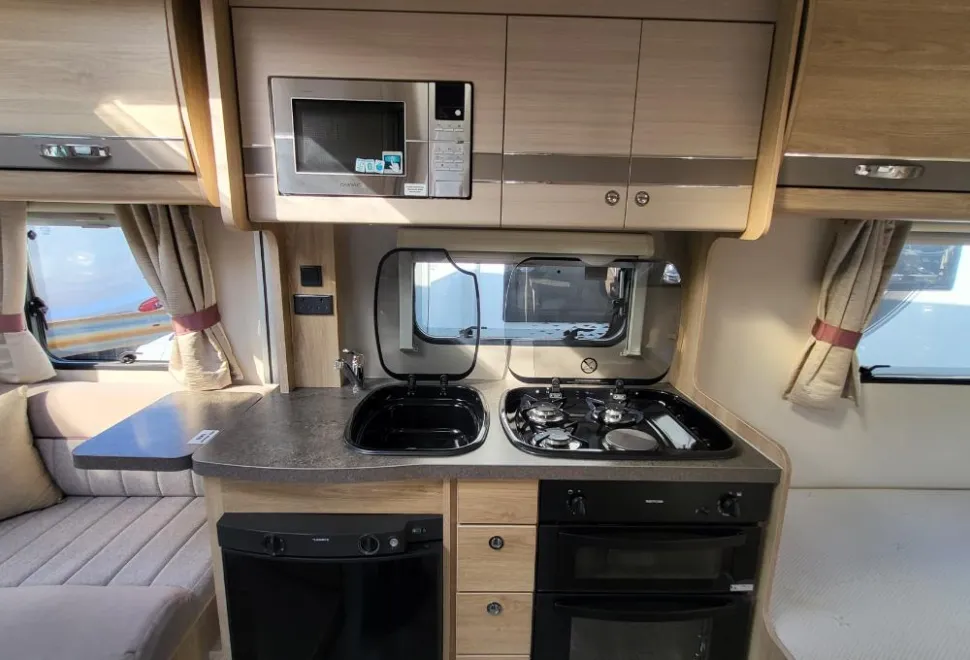 Elddis Supreme 185 2018