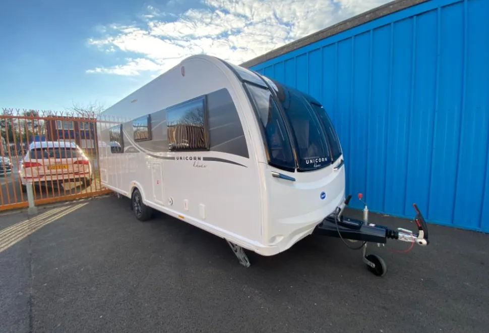 Bailey Unicorn Deluxe Cadiz 2025