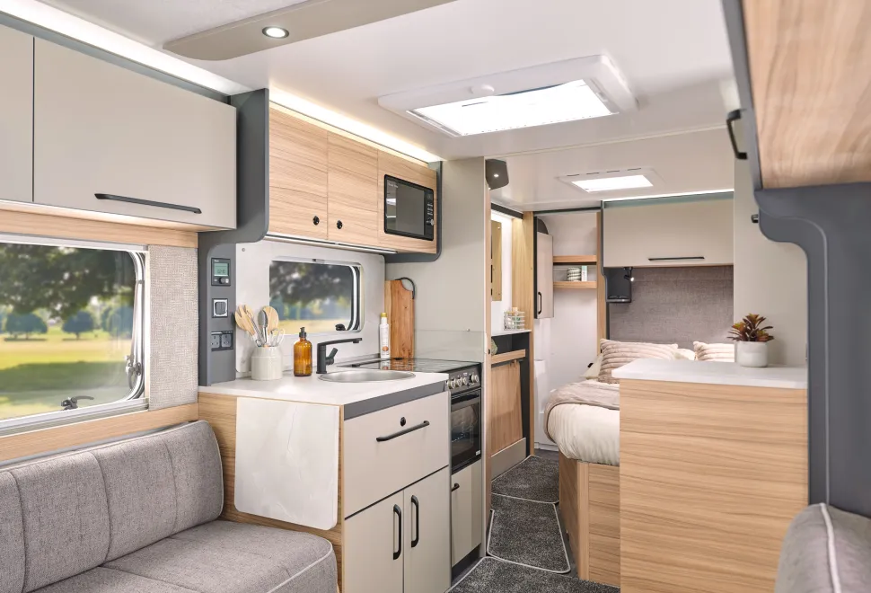 Bailey Phoenix Black 440 2026