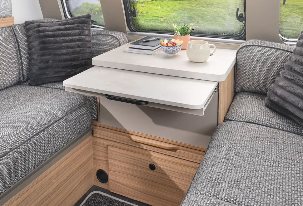 Bailey Phoenix Black 420 2026