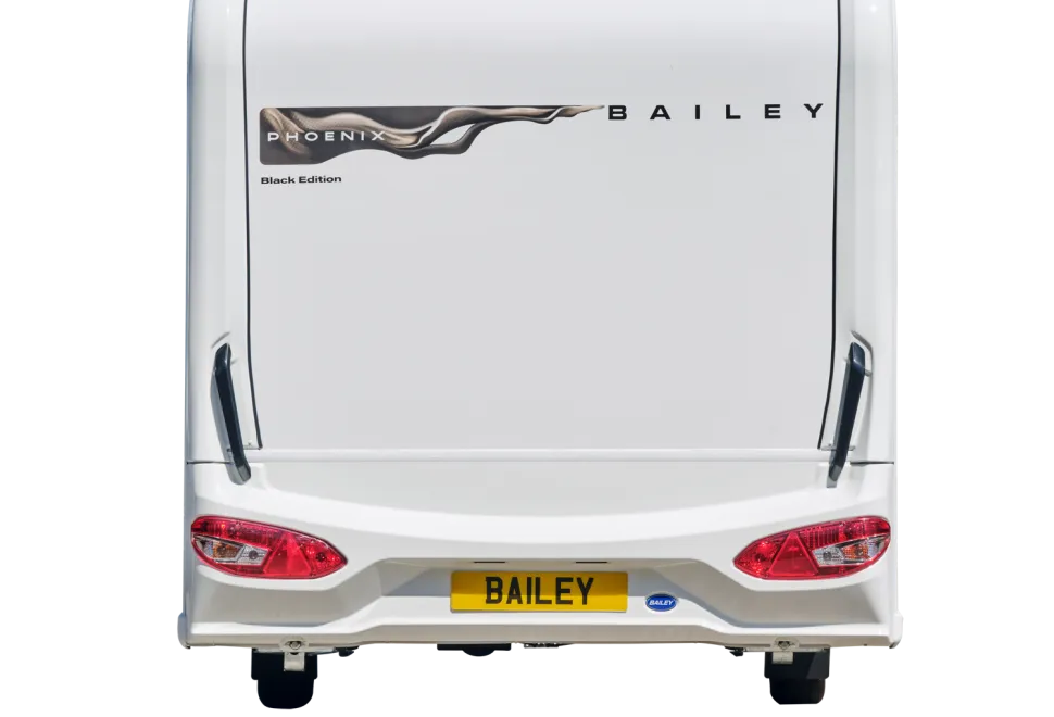 Bailey Phoenix Black 640 2026