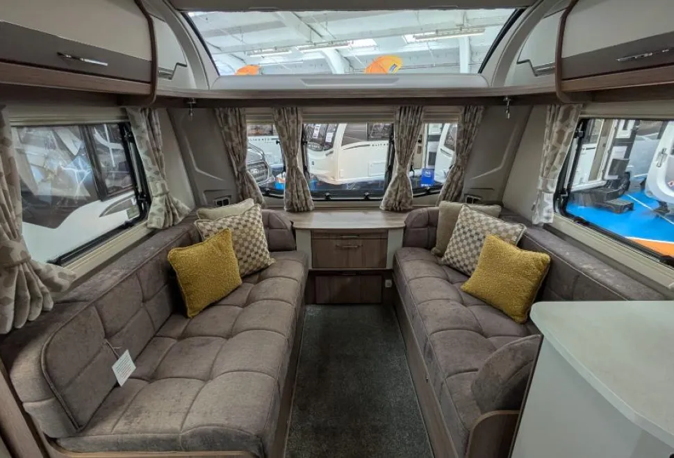 Coachman VIP 575 2026