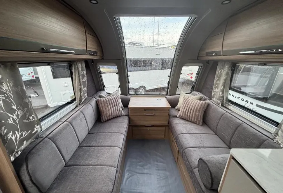 Bailey Unicorn Deluxe Cadiz 2026