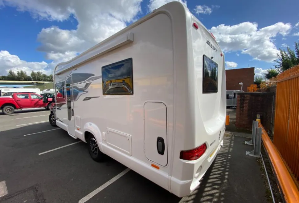 Swift Escape 64 2024