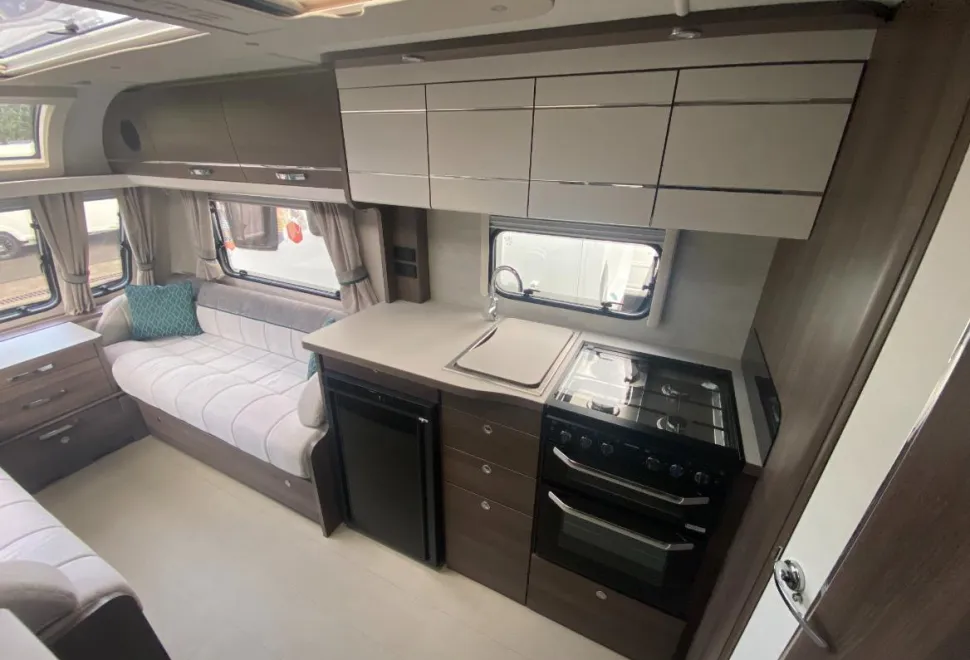 Elddis Affinity 520 2023