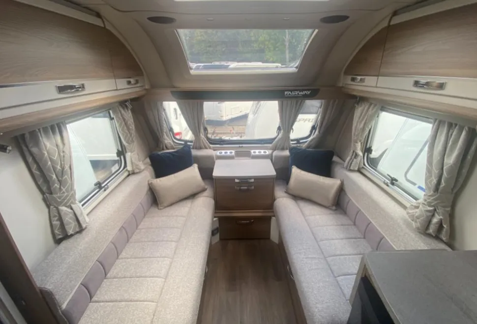 Swift Fairway Platinum 580 2021