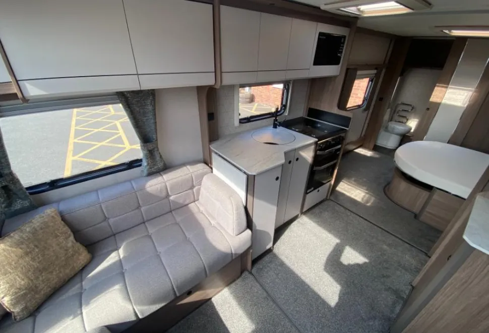 Coachman Acadia 675 Xtra 2025