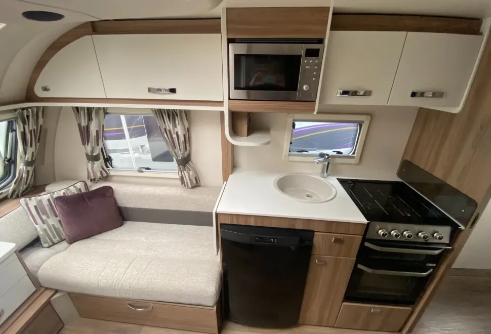 Swift Vogue 580 SB 2018