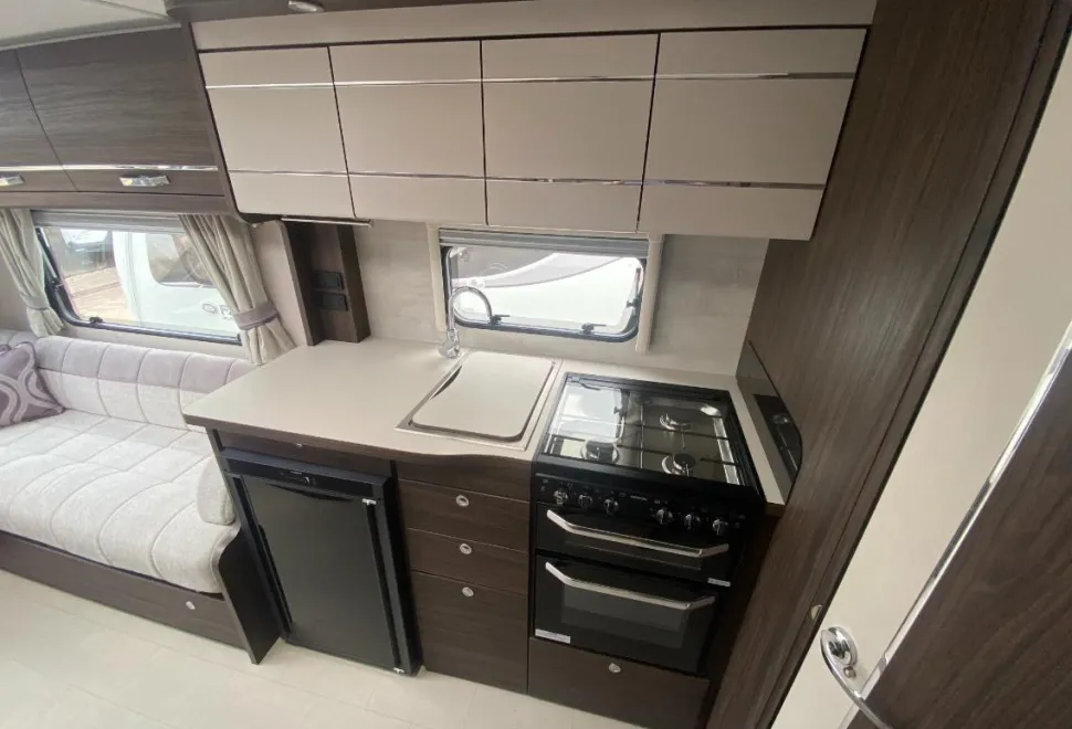 Elddis Affinity 520 2024