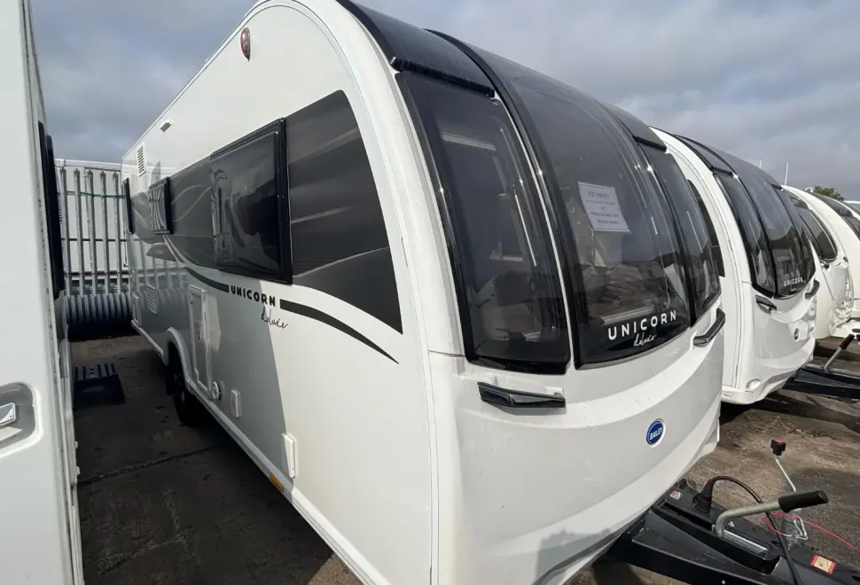 Bailey Unicorn Deluxe Madrid 2025