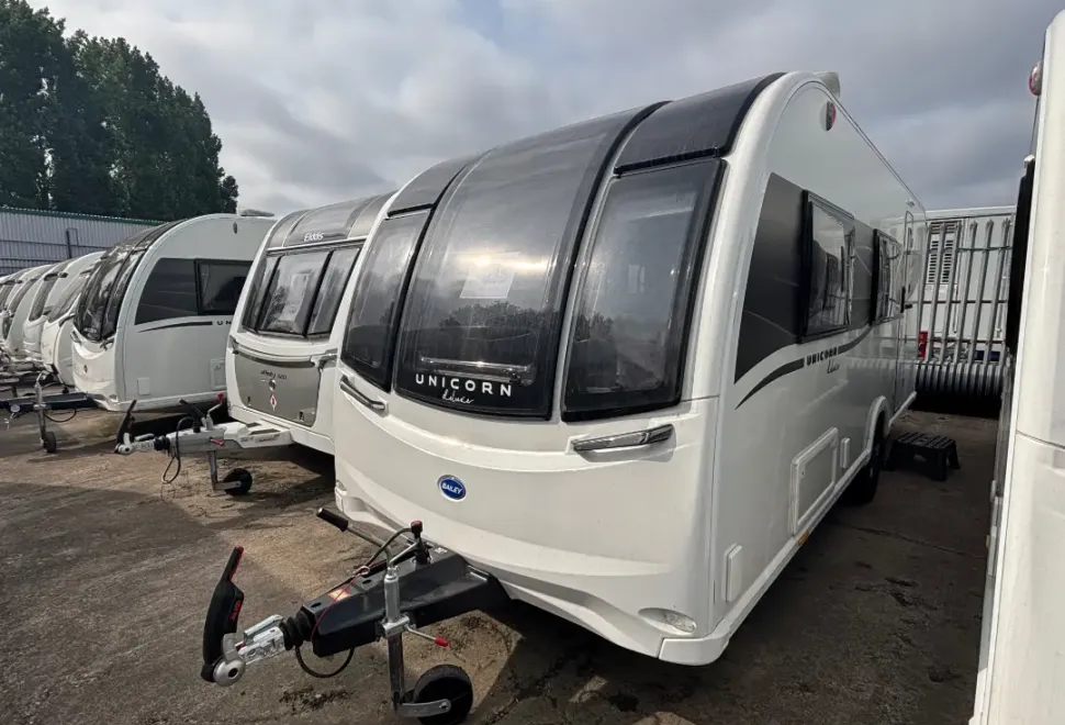 Bailey Unicorn Deluxe Madrid 2025