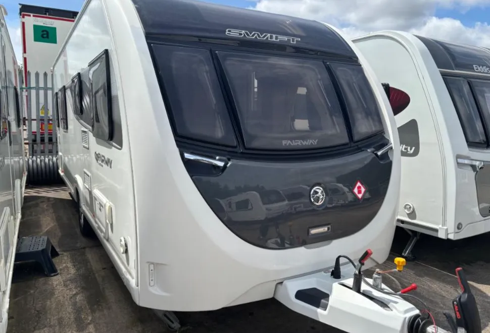 Swift Fairway Platinum 580 2020
