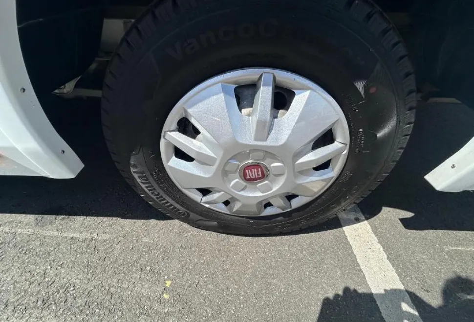 Rollerteam Auto roller 747 2022