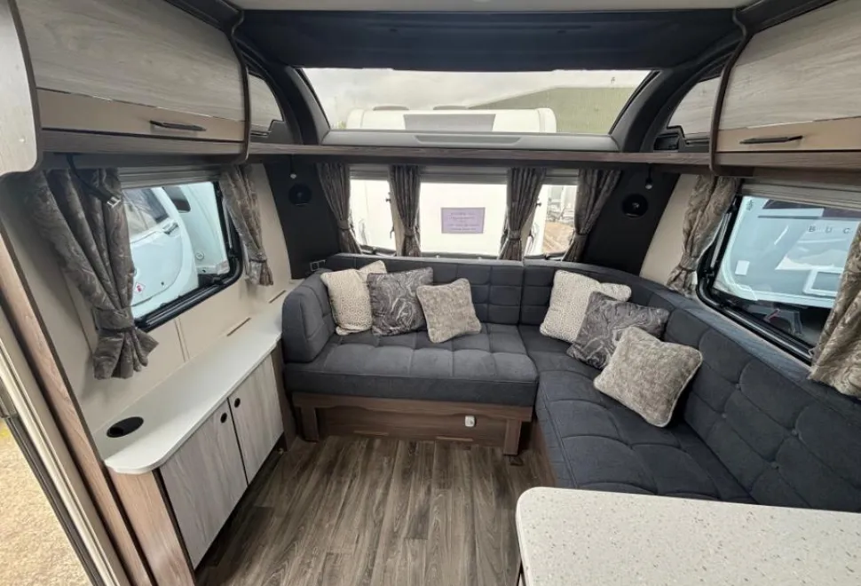 Coachman Lusso II 2024