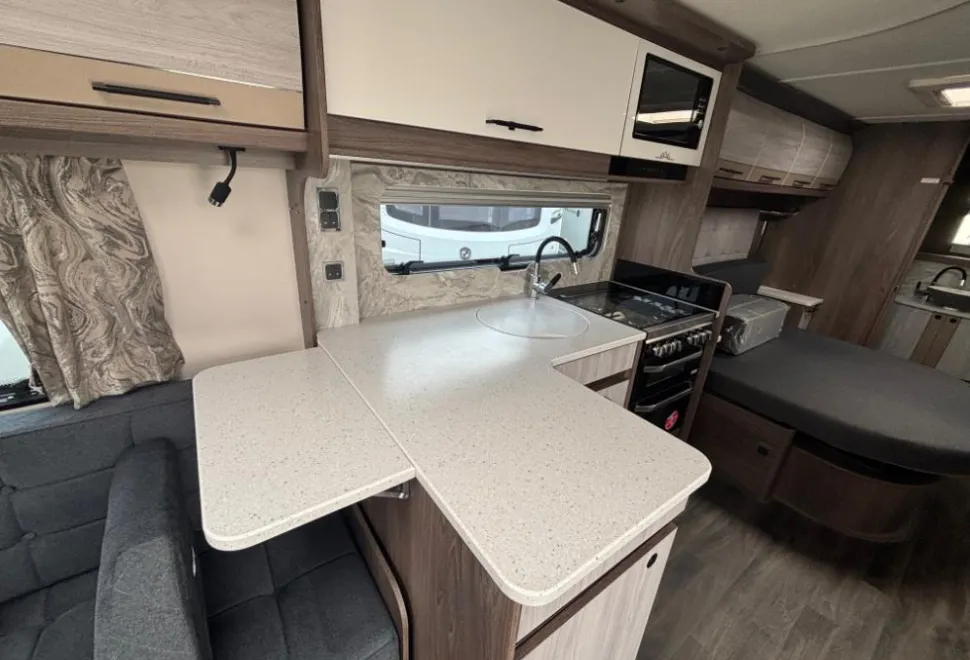Coachman Lusso II 2024