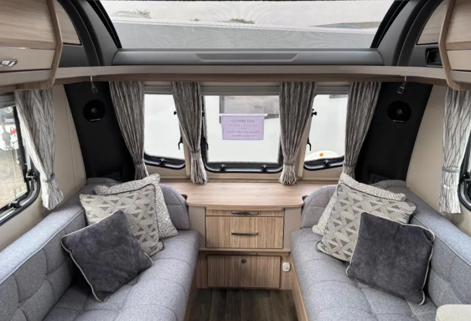 Coachman Acadia 675 Xtra 2020