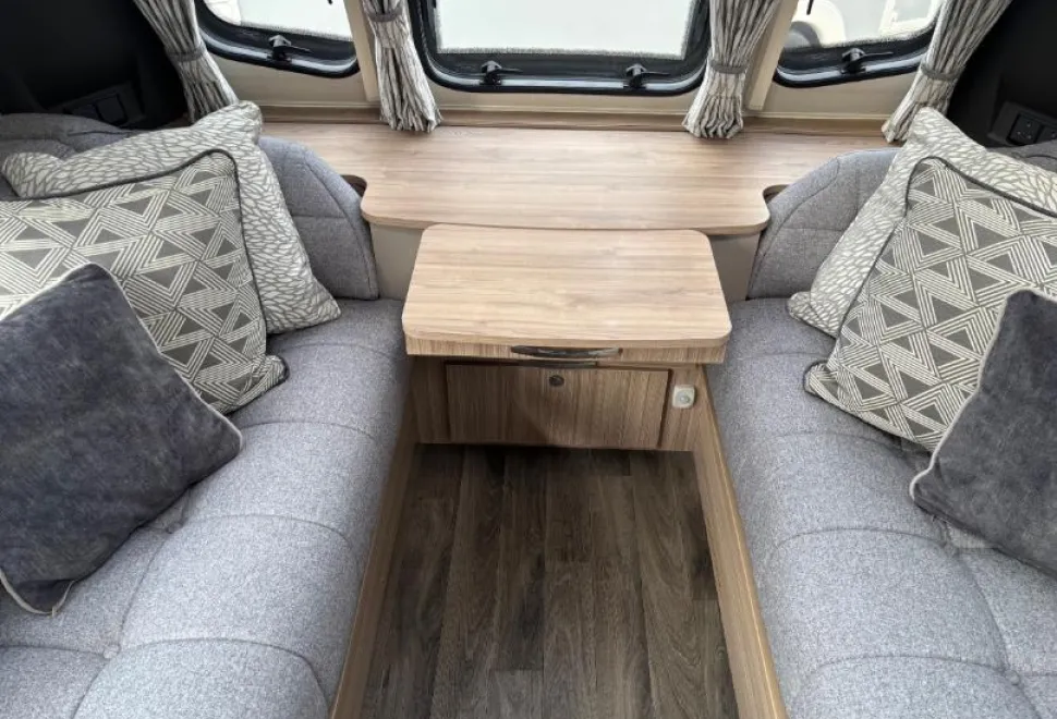 Coachman Acadia 675 Xtra 2020