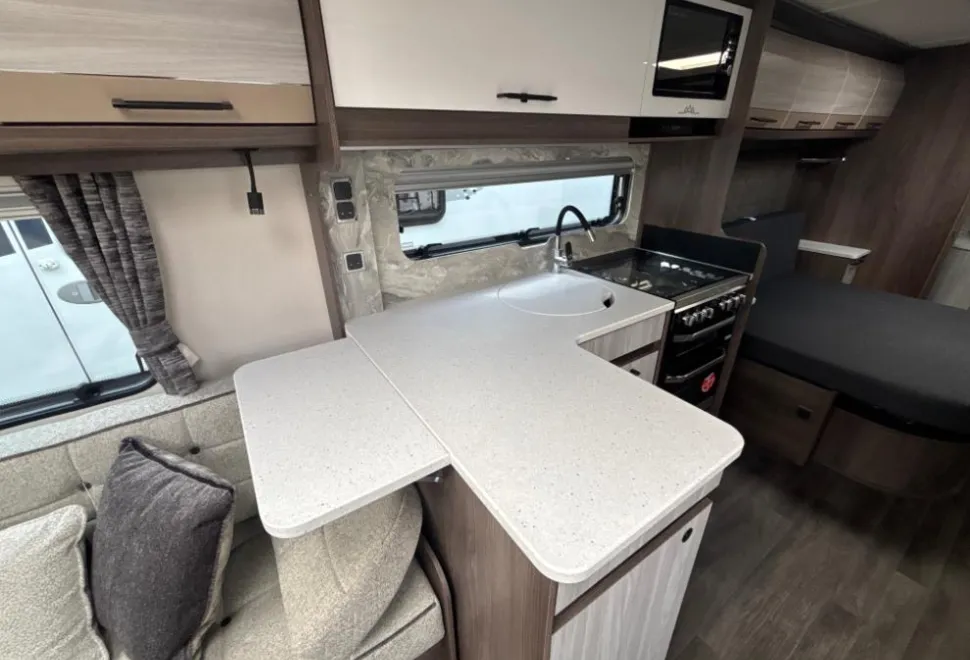 Coachman Lusso II 2025