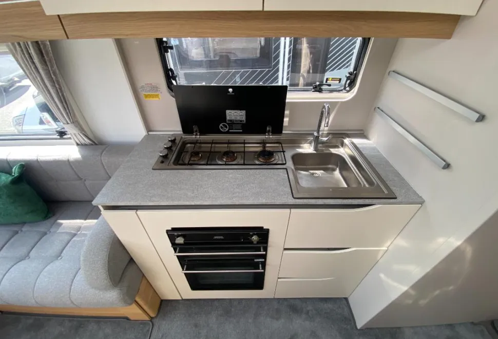 Adria Adora Tiber 2022