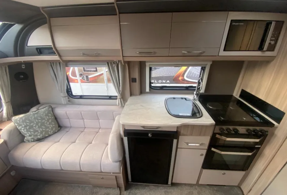 Coachman Acadia 545 Platinum 2022