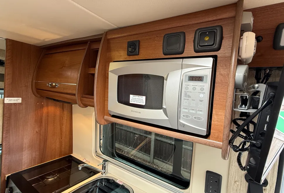 Auto-Sleepers Windrush REAR BUNK BED MODEL  4 BERTH  & 4 BELTS  2012