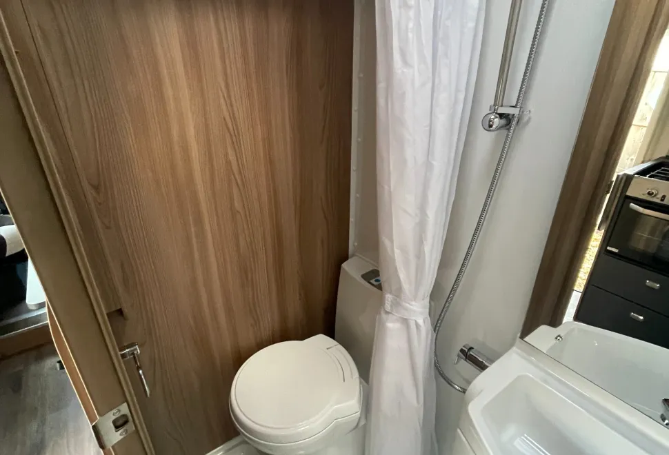 Swift Loxwood Sussex ESCAPE 684  2019