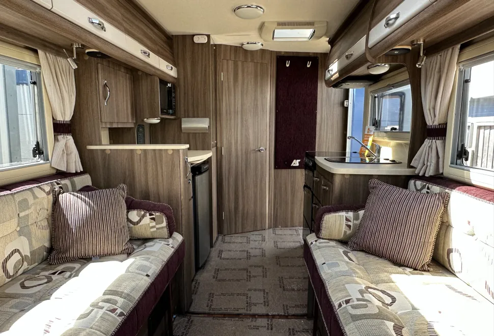 Auto-Sleepers Broadway EB 2 BERTH FRONT LOUNGE - END WASHROOM - LUXURY  2016