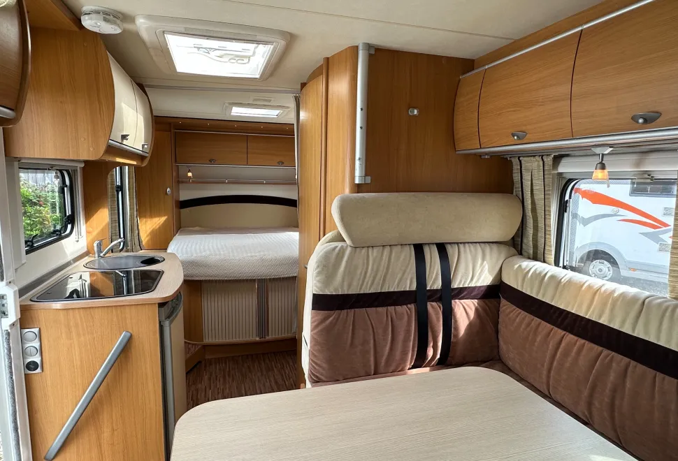 Burstner Nexxo SPECIAL OFFER VEHICLE 2011