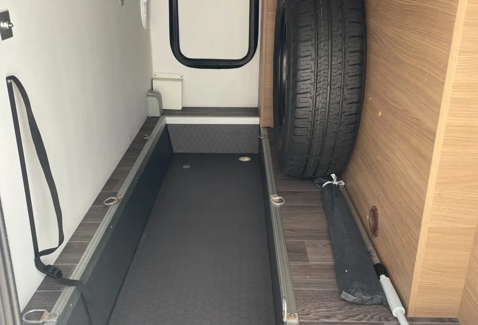 Adria Compact SLS WITH SLIDE OUT REAR BED POD 2021