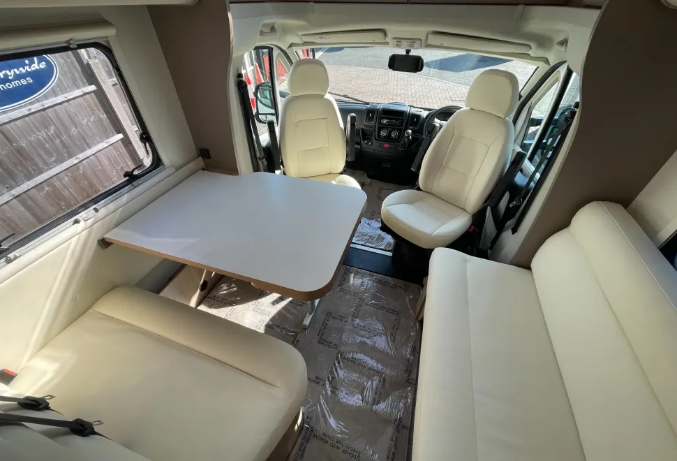 Adria Matrix Axess	 MATRIX AXESS  590SG  2014