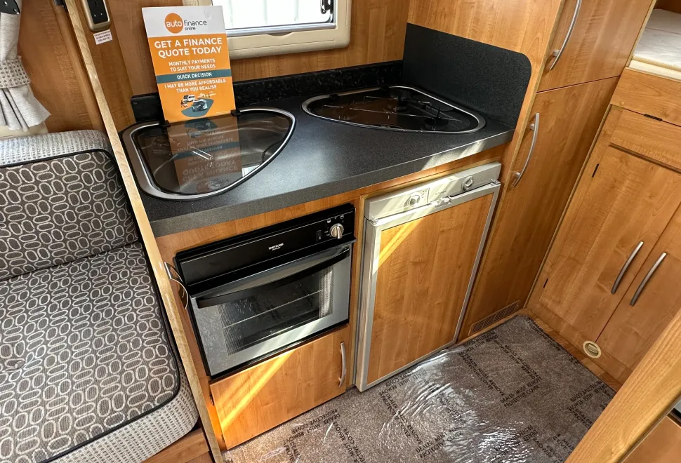 Auto-Trail Excel 640 G  - GARAGE MODEL 2010