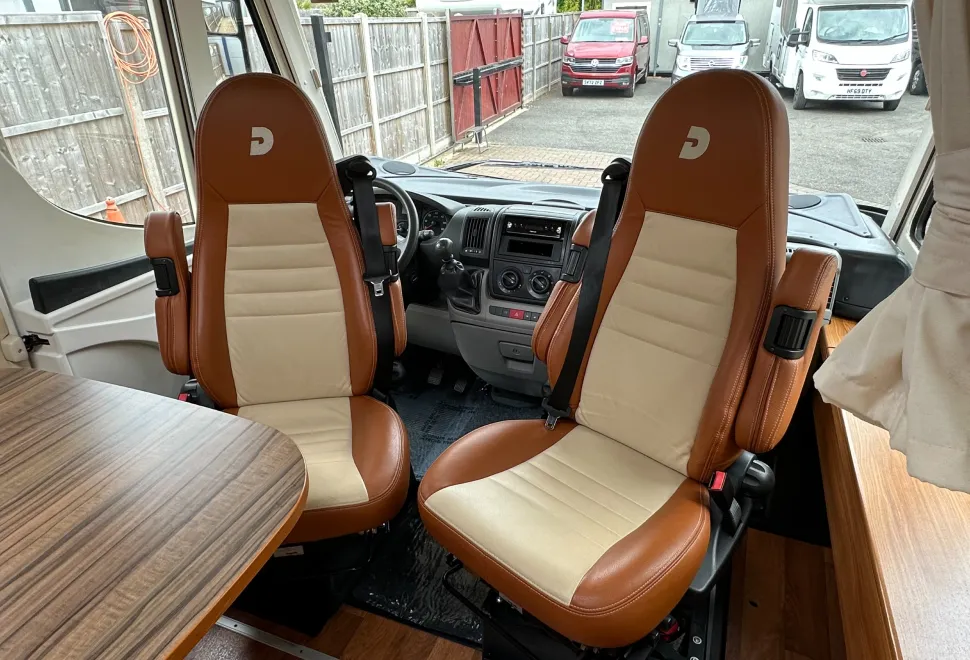 Dethleffs Esprit i7010 LHD A class - PERFECT TOURER LAYOUT FOR EUROPE  2011