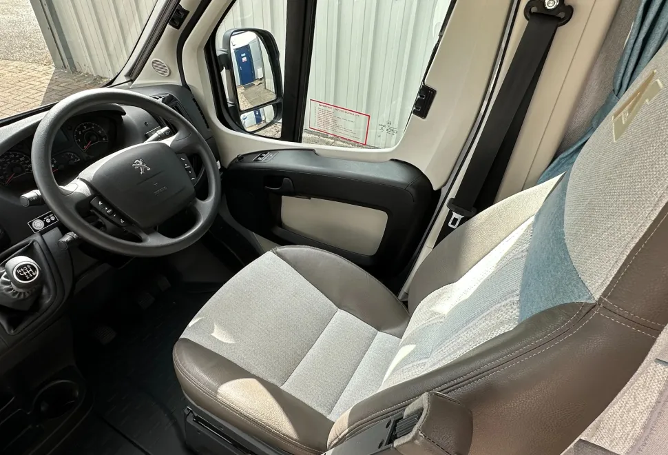 Auto-Sleepers Symbol Plus VERY LOW MILEAGE GENUINE EXAMPLE  2020