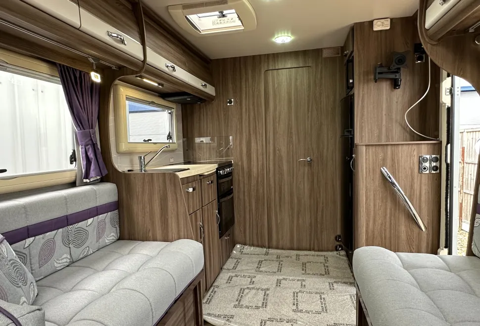 Auto-Sleepers Corinium Duo  Two Fixed Single Beds  2019