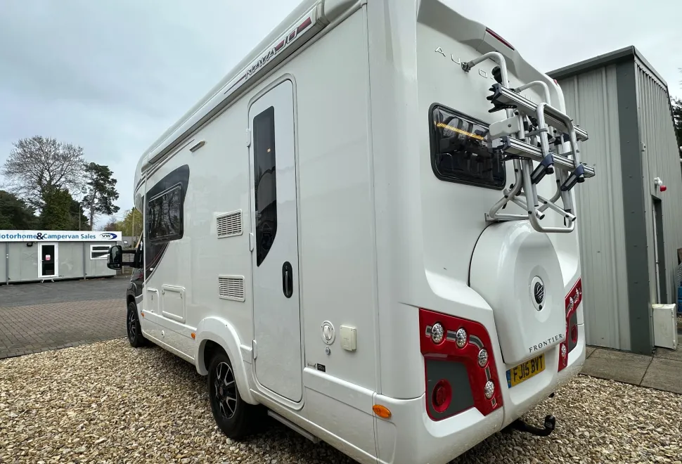 Auto-Trail Navajo 2 BERTH FRONT LOUNGE LUXURY MODEL  2015
