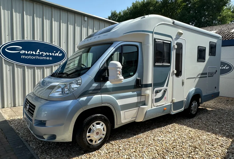 Auto-Trail Excel 640 G  - GARAGE MODEL 2010