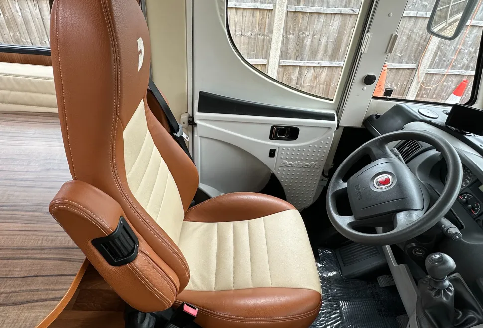 Dethleffs Esprit i7010 LHD A class - PERFECT TOURER LAYOUT FOR EUROPE  2011