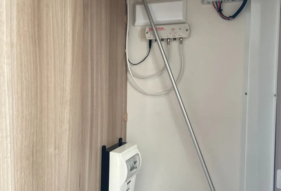 Adria Matrix Axess	 MATRIX AXESS  590SG  2014