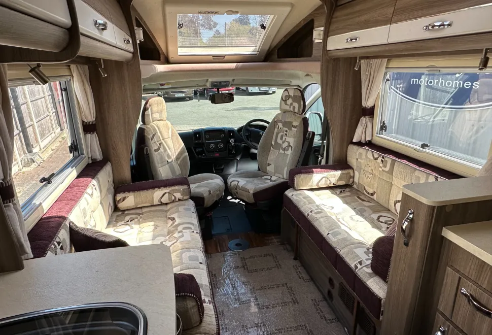 Auto-Sleepers Broadway EB 2 BERTH FRONT LOUNGE - END WASHROOM - LUXURY  2016
