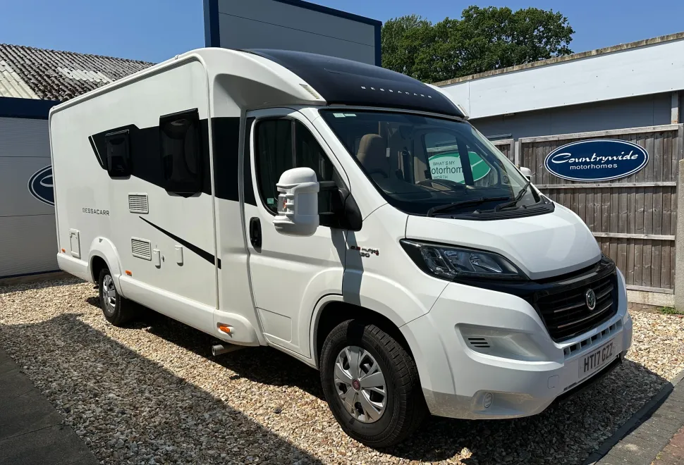 Bessacarr 454 SWIFT BESSACARR 454 - CORNER BED - 4 BERTH & 4 BELTS  2017