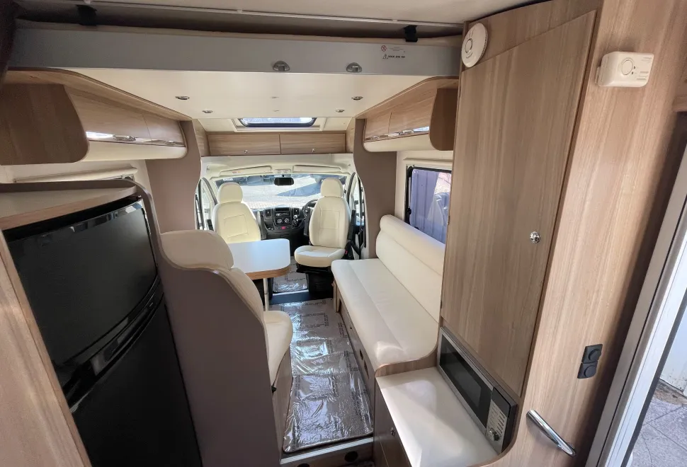 Adria Matrix Axess	 MATRIX AXESS  590SG  2014