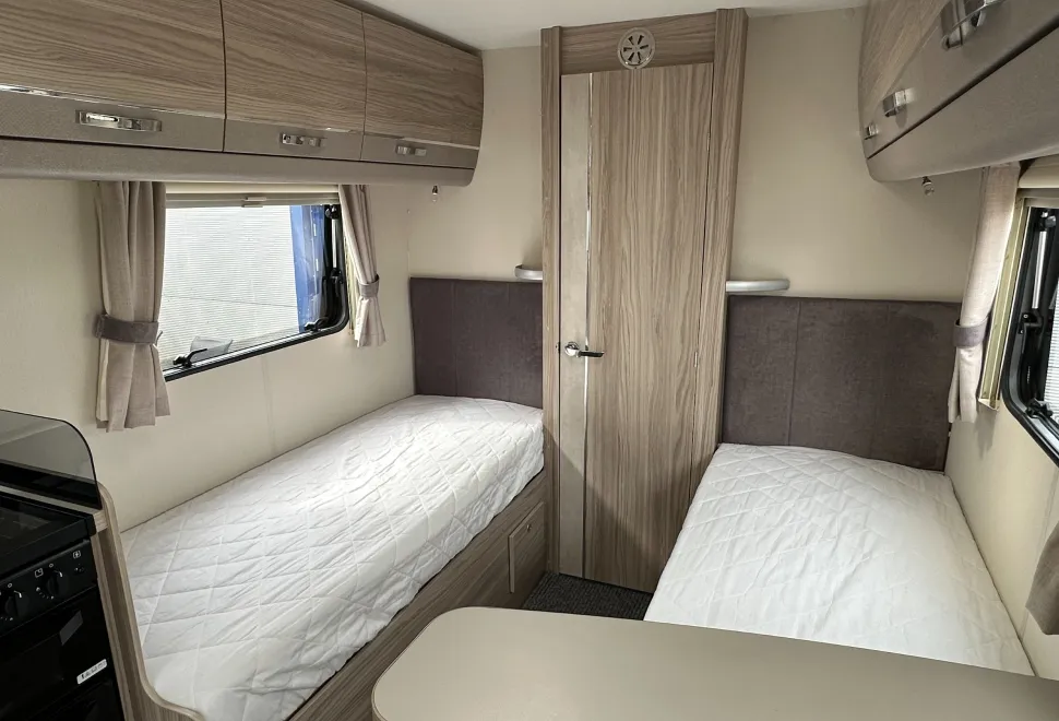 Elddis Magnum 185 2021