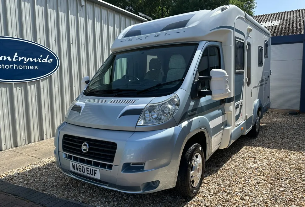 Auto-Trail Excel 640 G  - GARAGE MODEL 2010