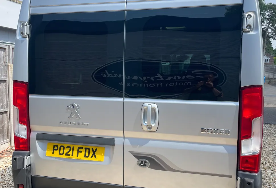 Auto-Sleepers Warwick Duo 6 metre luxury panel van conversion. 2021