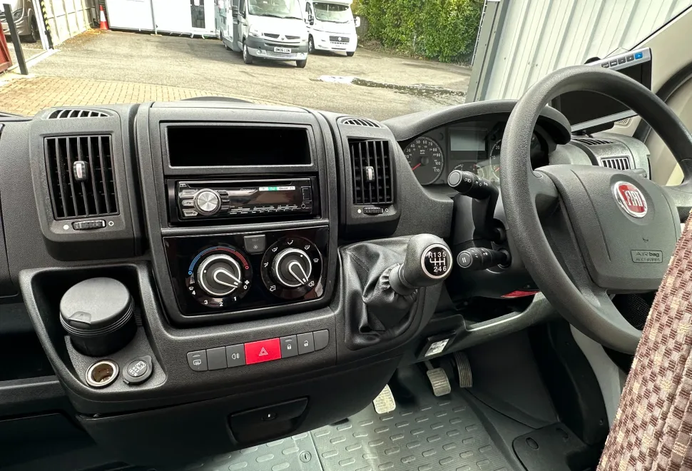 Laika X 700 Series, X718R 2015