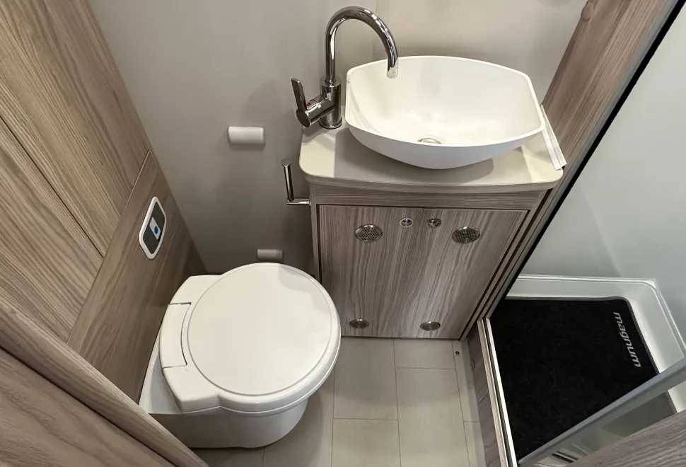 Elddis Magnum 185 2021