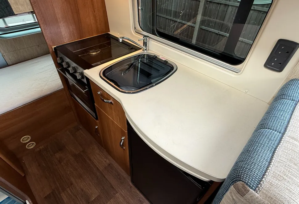 Auto-Sleepers Windrush REAR BUNK BED MODEL  4 BERTH  & 4 BELTS  2012