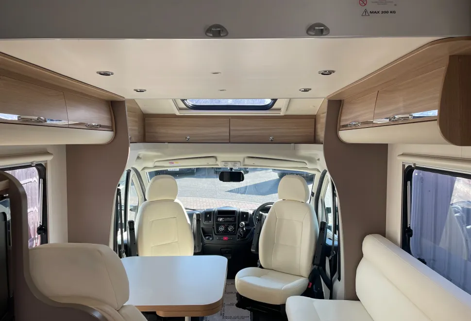Adria Matrix Axess	 MATRIX AXESS  590SG  2014